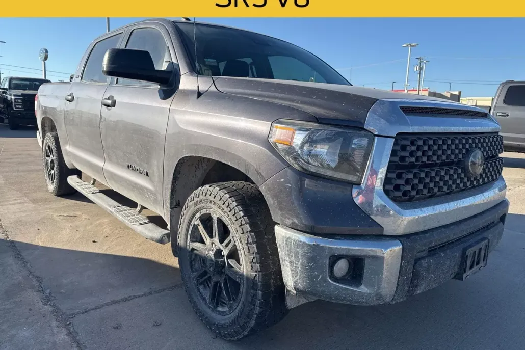 2018 Toyota Tundra SR5 photo 1