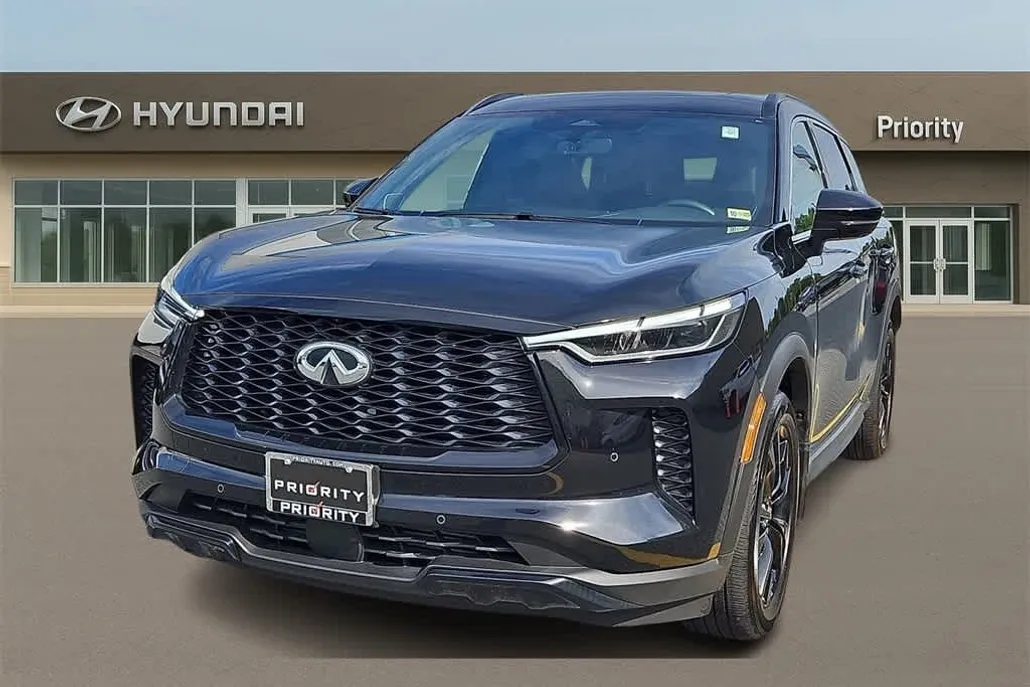2025 Infiniti QX60 Luxe photo 1