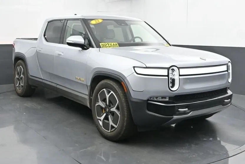 2022 Rivian R1T Adventure photo 1