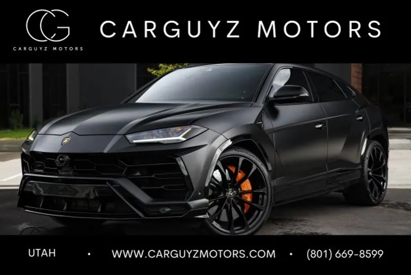 2022 Lamborghini Urus photo 1