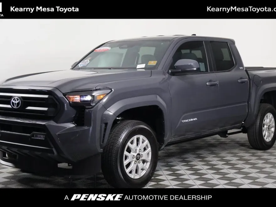 2025 Toyota Tacoma SR5 photo 1