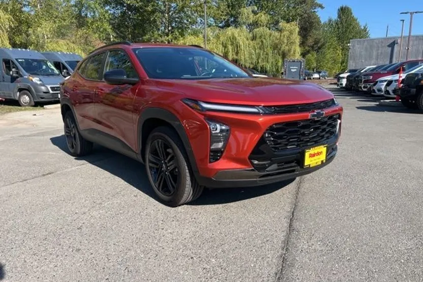 2024 Chevrolet Trax ACTIV photo 1