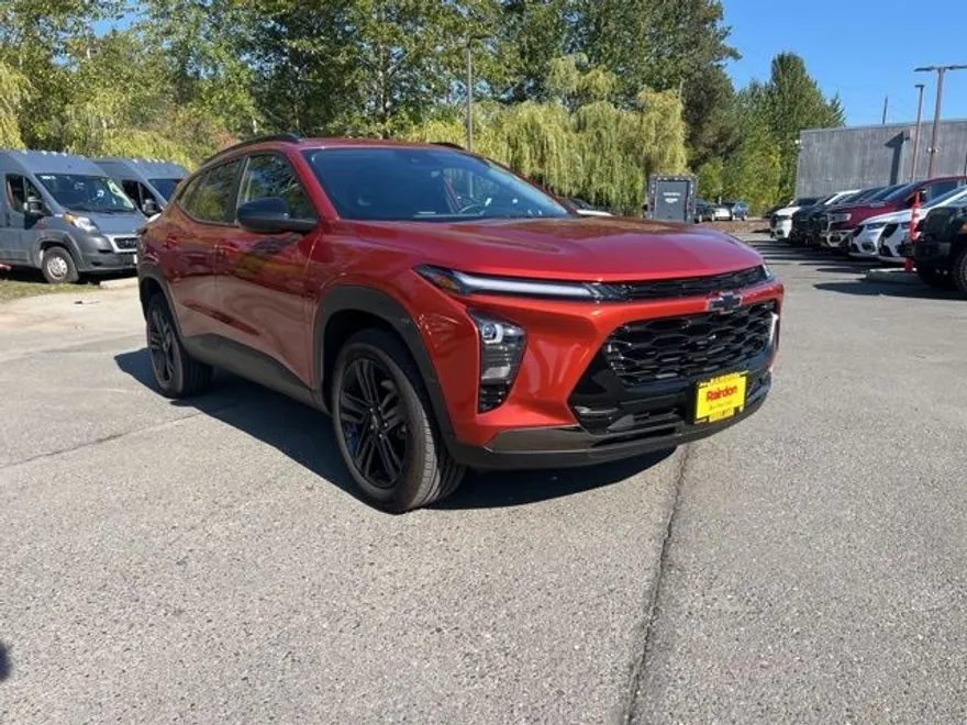 2024 Chevrolet Trax ACTIV photo 1