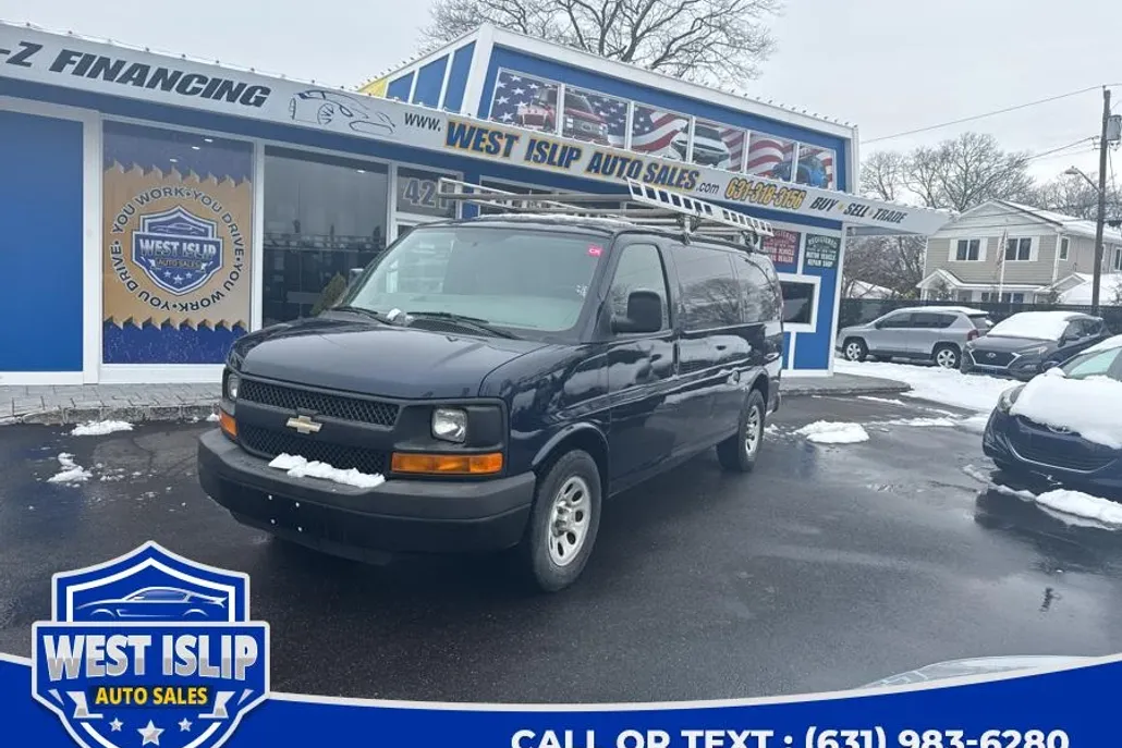 2014 Chevrolet Express Cargo Van 1500 photo 1