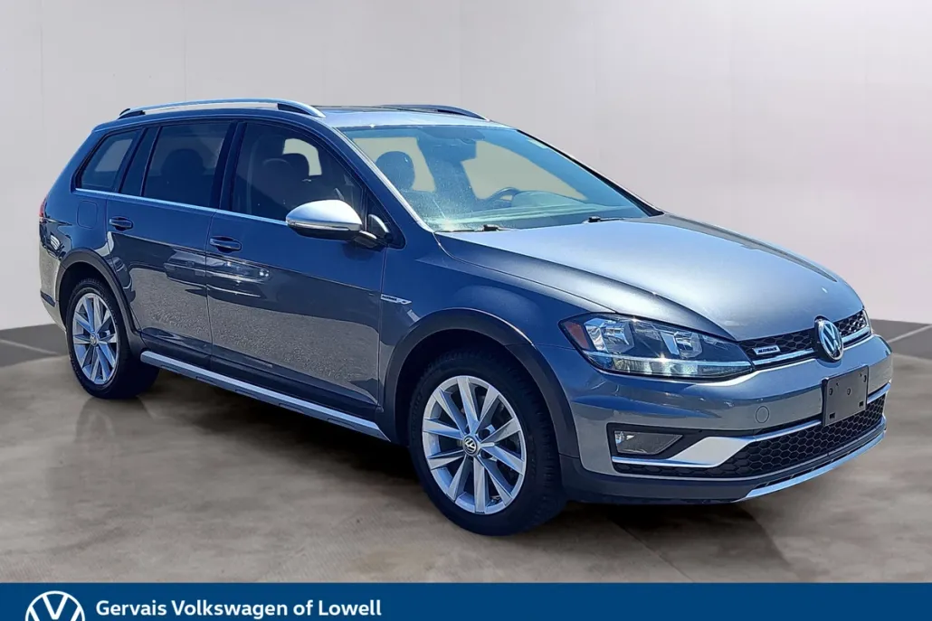 2019 Volkswagen Golf Alltrack TSI photo 1