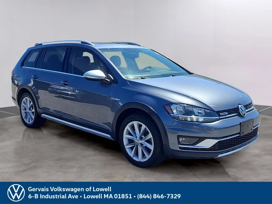 2019 Volkswagen Golf Alltrack TSI photo 1