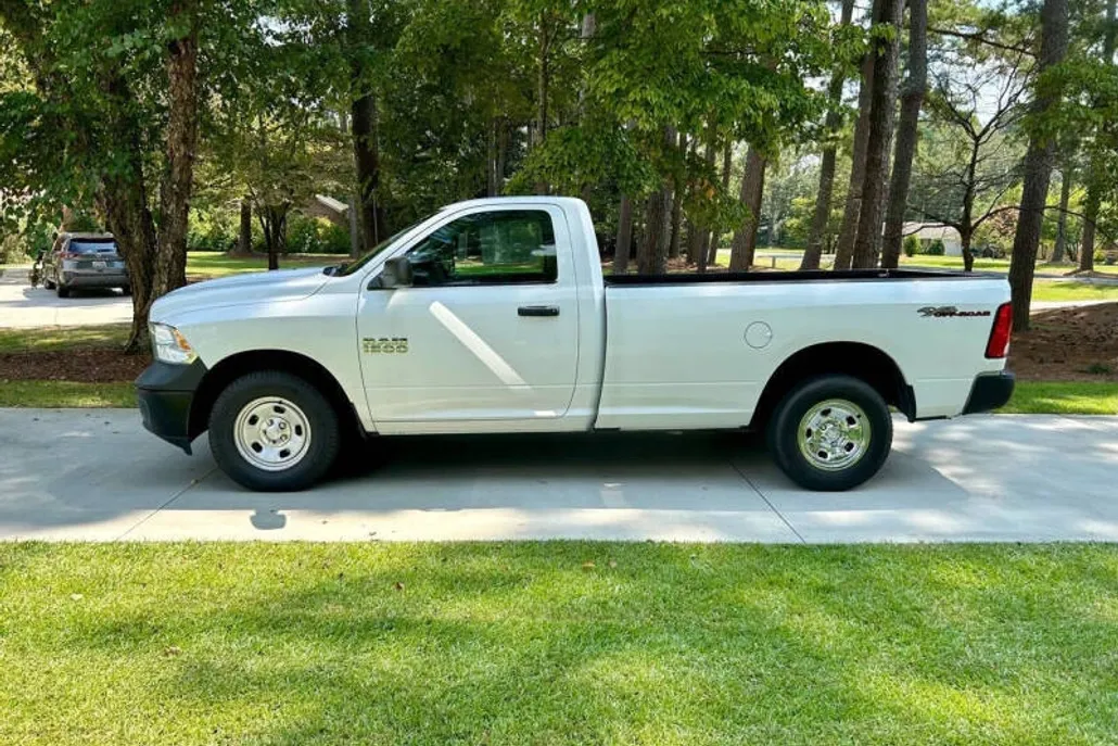 2017 Ram 1500 Tradesman photo 1