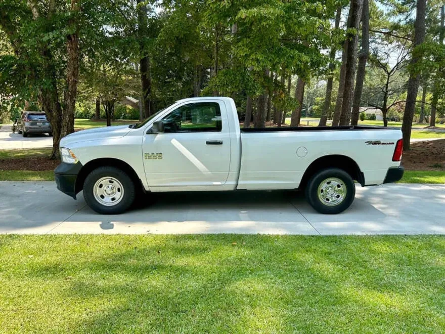 2017 Ram 1500 Tradesman photo 1