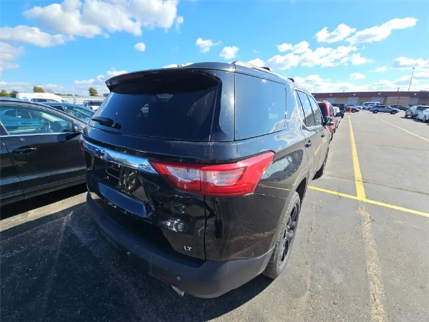 2020 Chevrolet Traverse Leather photo 1