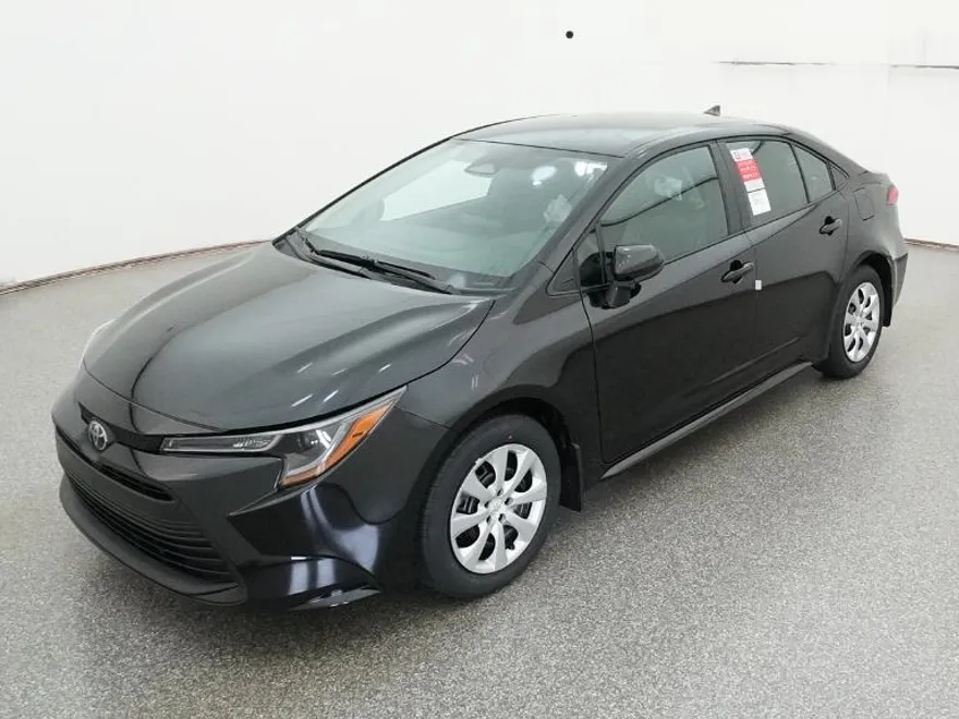 2026 Toyota Corolla LE photo 1