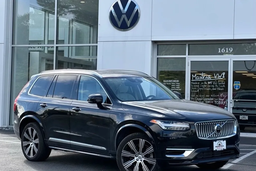 2022 Volvo XC90 Recharge T8 Inscription photo 1