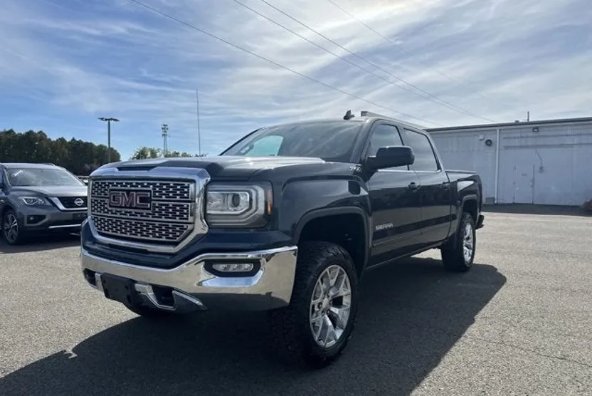 2017 Gmc Sierra 1500 SLE photo 1