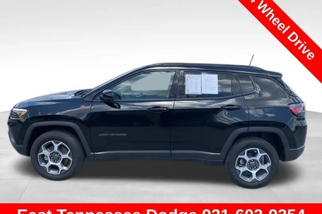 2022 Jeep Compass Trailhawk photo 1