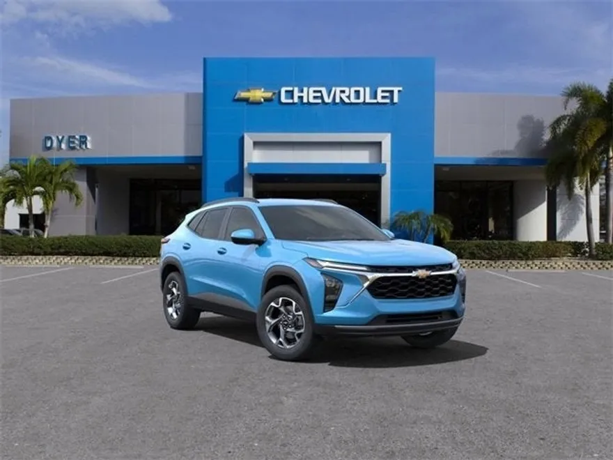 2025 Chevrolet Trax LT photo 1