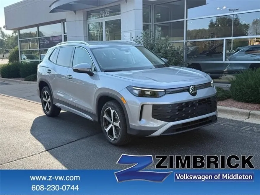2025 Volkswagen Tiguan SE photo 1