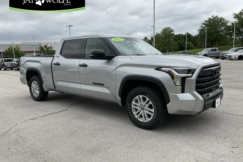 2023 Toyota Tundra SR5 photo 1