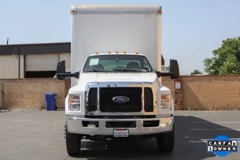 2017 Ford F-750 photo 3