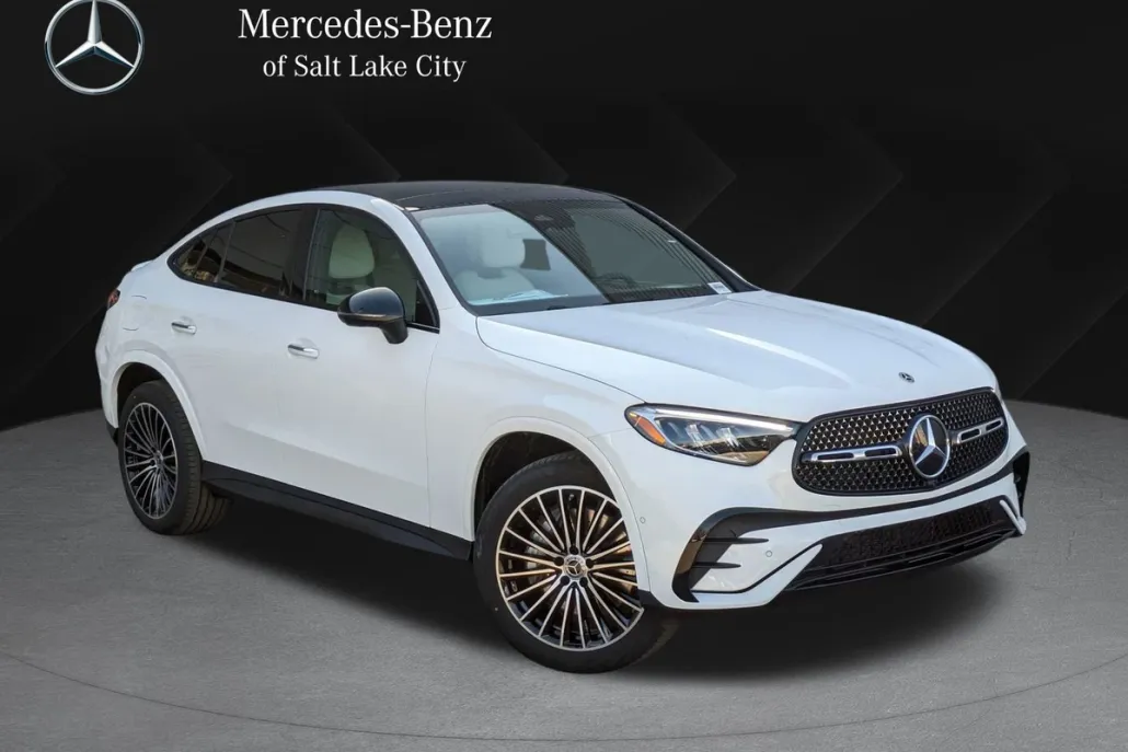 2025 Mercedes Benz GLC 300 4MATIC photo 1