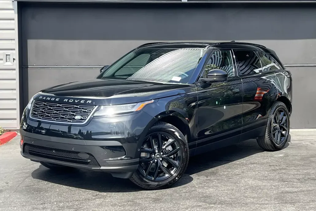 2026 Land Rover Range Rover Velar S photo 1
