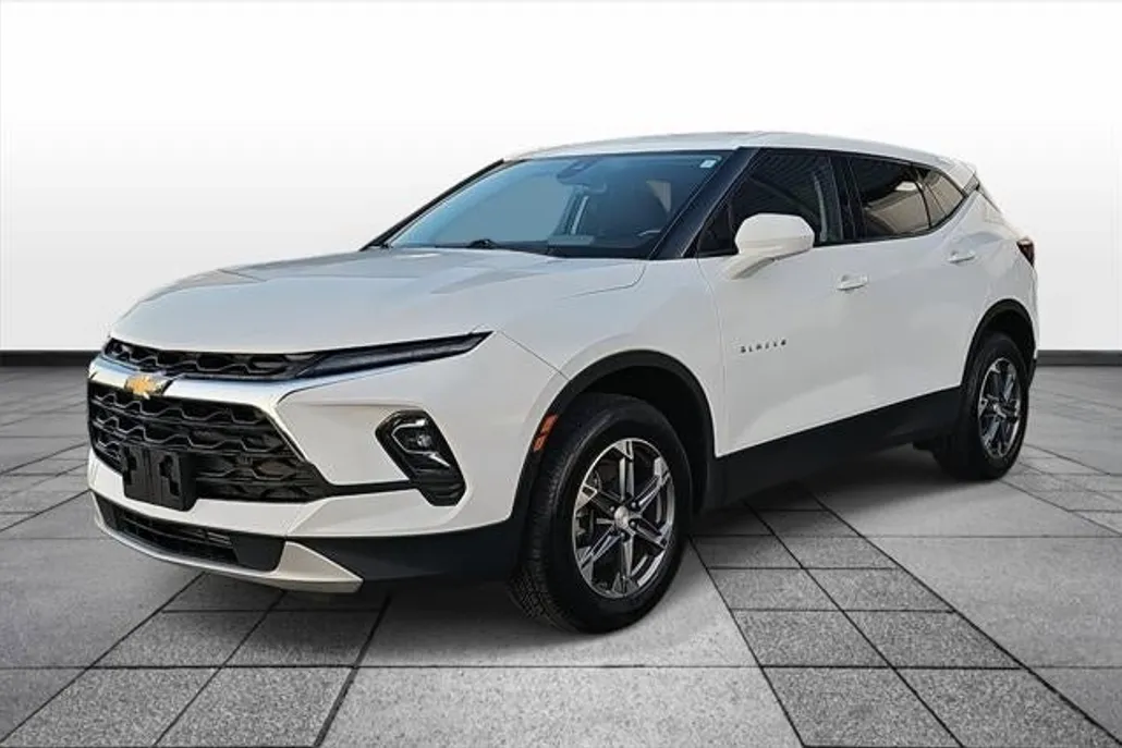 2023 Chevrolet Blazer 2LT photo 1