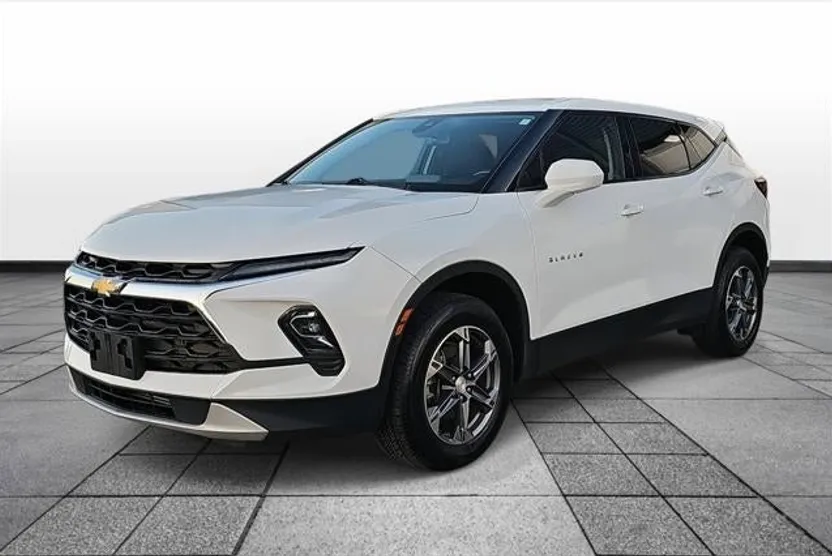 2023 Chevrolet Blazer 2LT photo 1