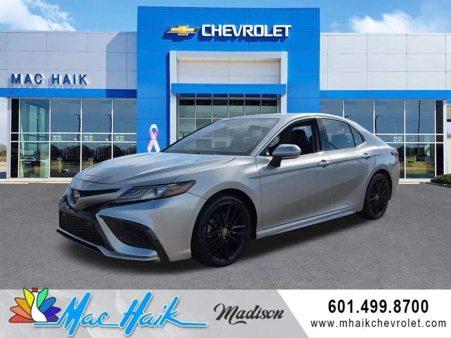 2022 Toyota Camry XSE photo 1