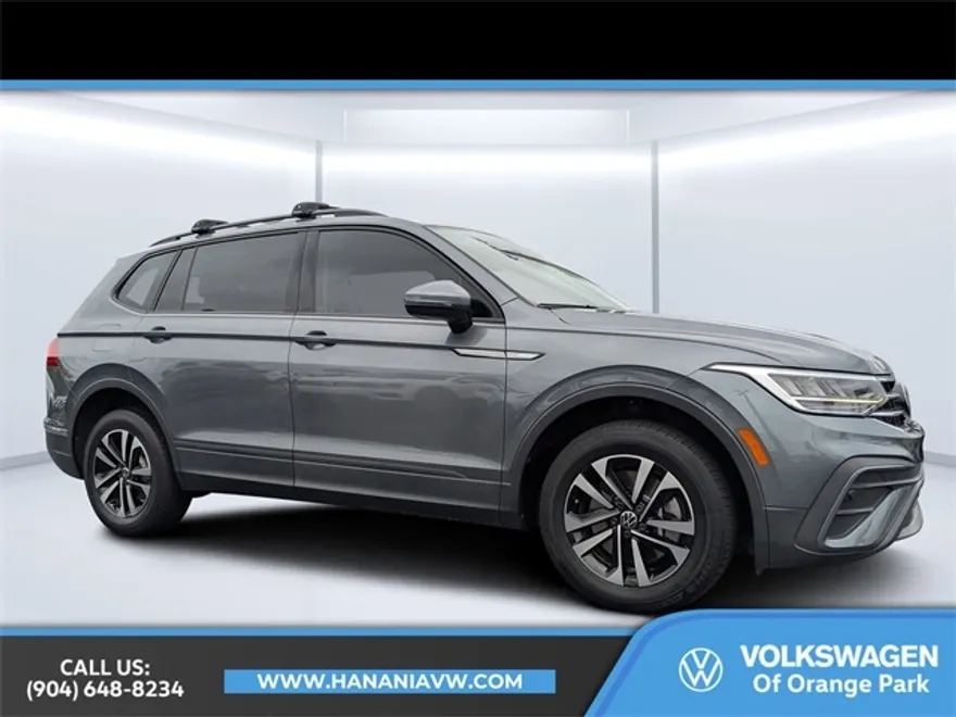 2022 Volkswagen Tiguan S photo 1