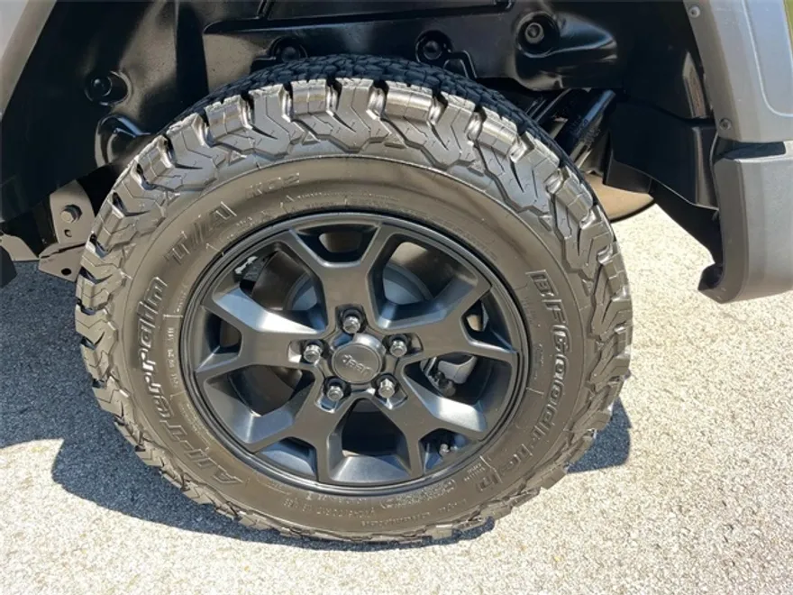 2022 Jeep Wrangler Unlimited Willys photo 11