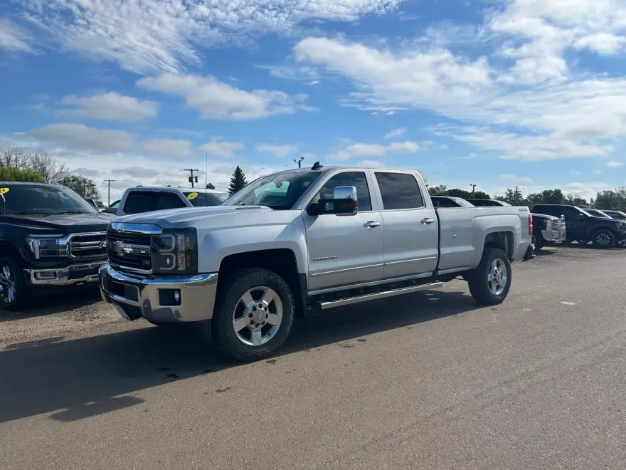 2016 Chevrolet Silverado 2500HD LTZ photo 1