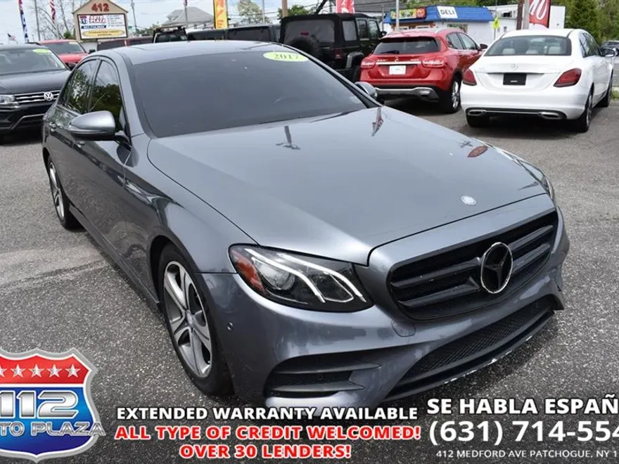 2017 Mercedes Benz E 300 4MATIC photo 1