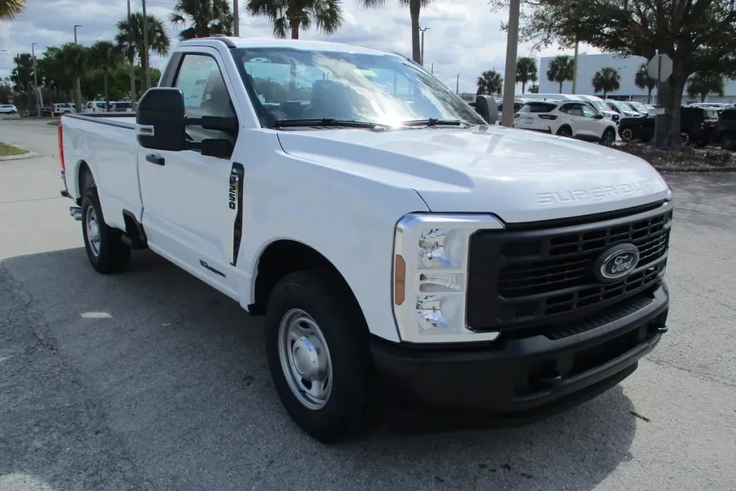 2025 Ford F-250 photo 1