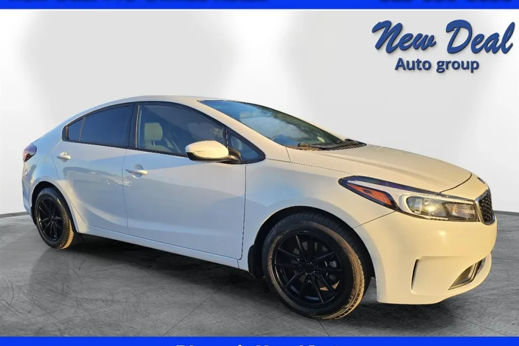 2018 Kia Forte LX Base photo 1
