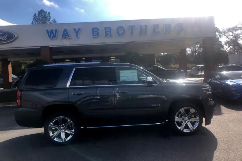 2019 Chevrolet Tahoe Premier photo 1