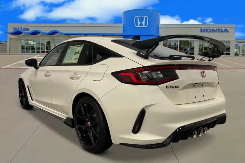 2025 Honda Civic Type R photo 1