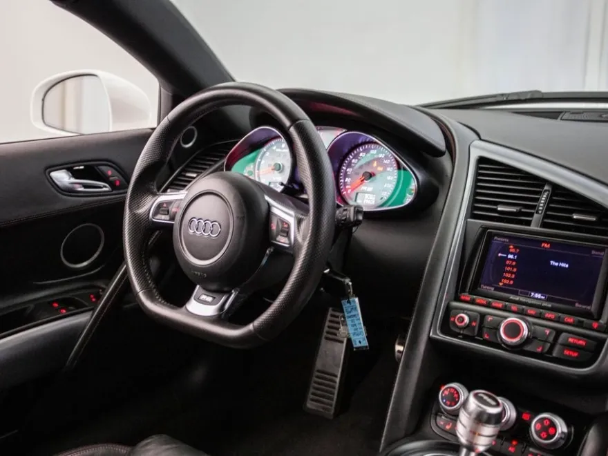 2011 Audi R8 5.2 photo 5