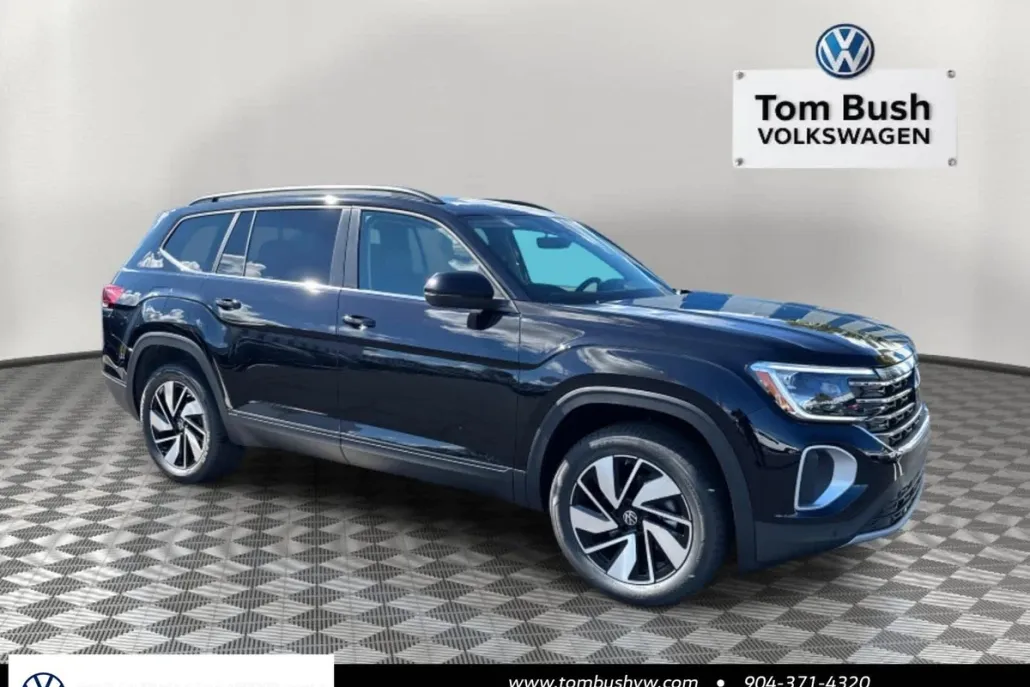 2026 Volkswagen Atlas SE Technology photo 1
