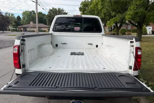 1999 Ford F-250 Lariat photo 2