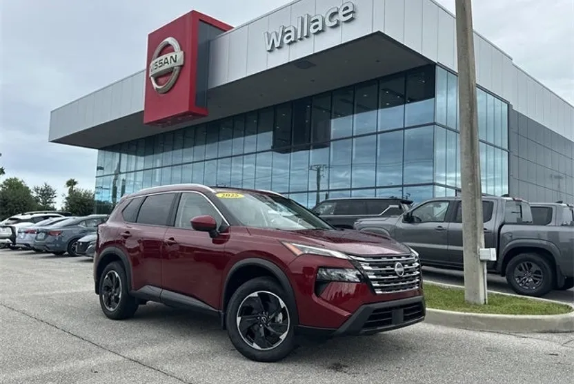 2025 Nissan Rogue SV photo 1