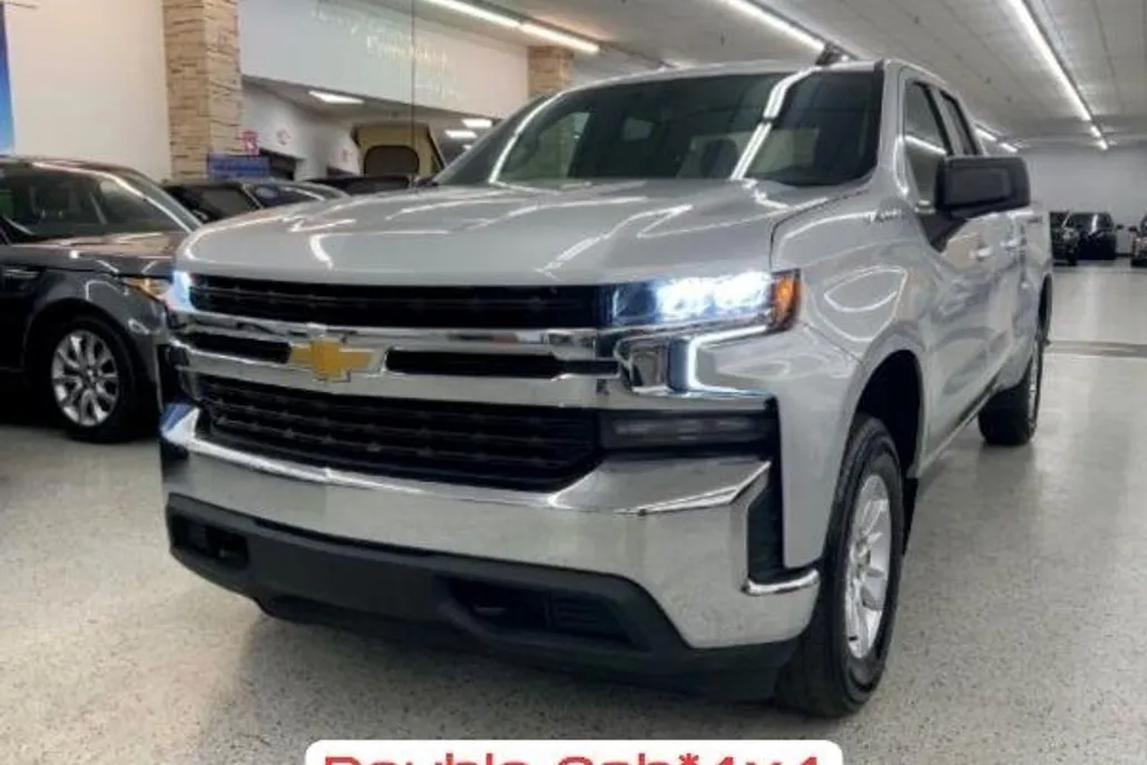 2019 Chevrolet Silverado 1500 LT photo 1