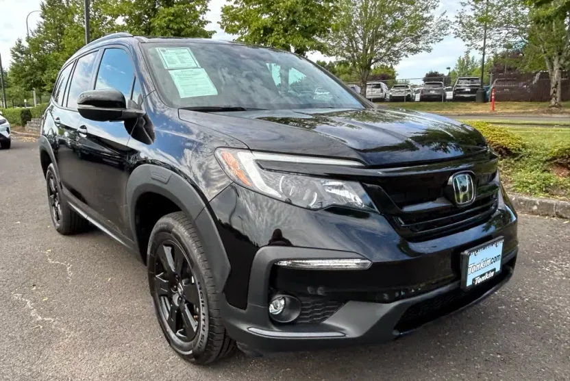 2022 Honda Pilot TrailSport photo 1
