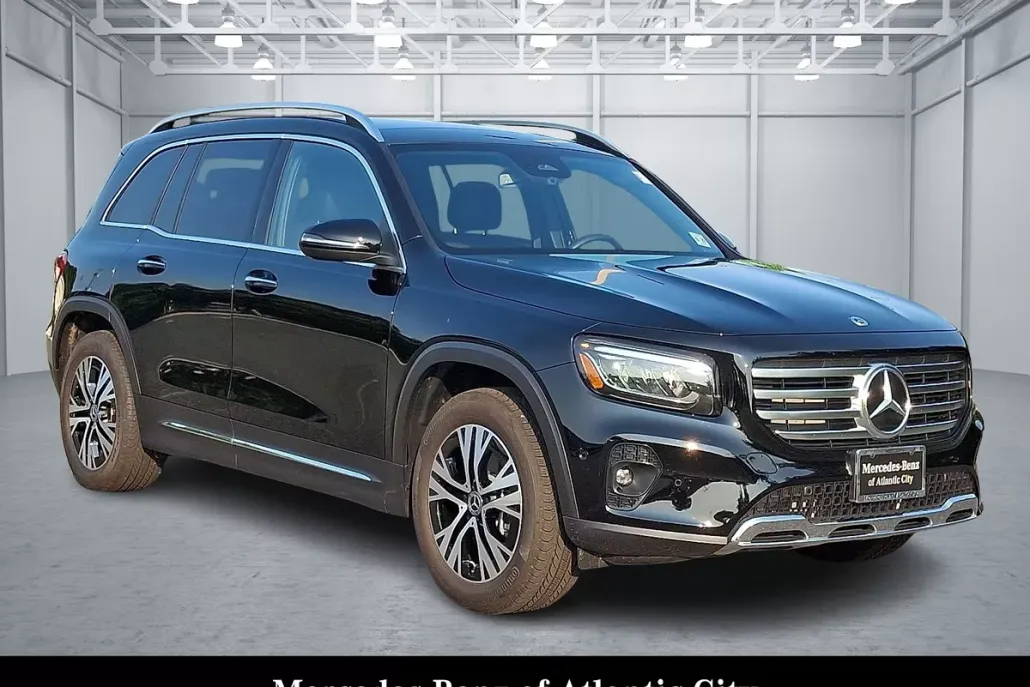 2024 Mercedes Benz GLB 250 photo 1