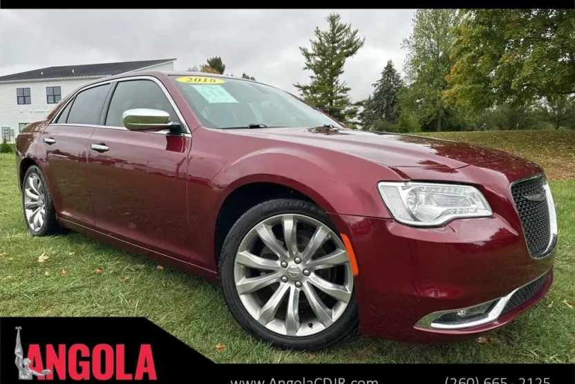 2018 Chrysler 300 Limited photo 1