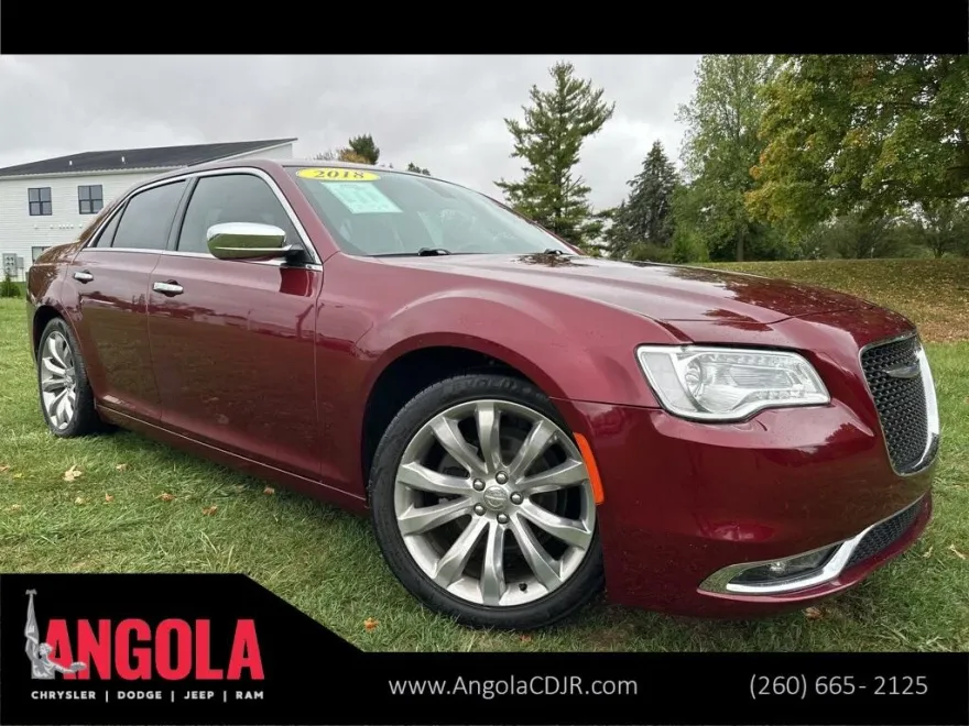 2018 Chrysler 300 Limited photo 1