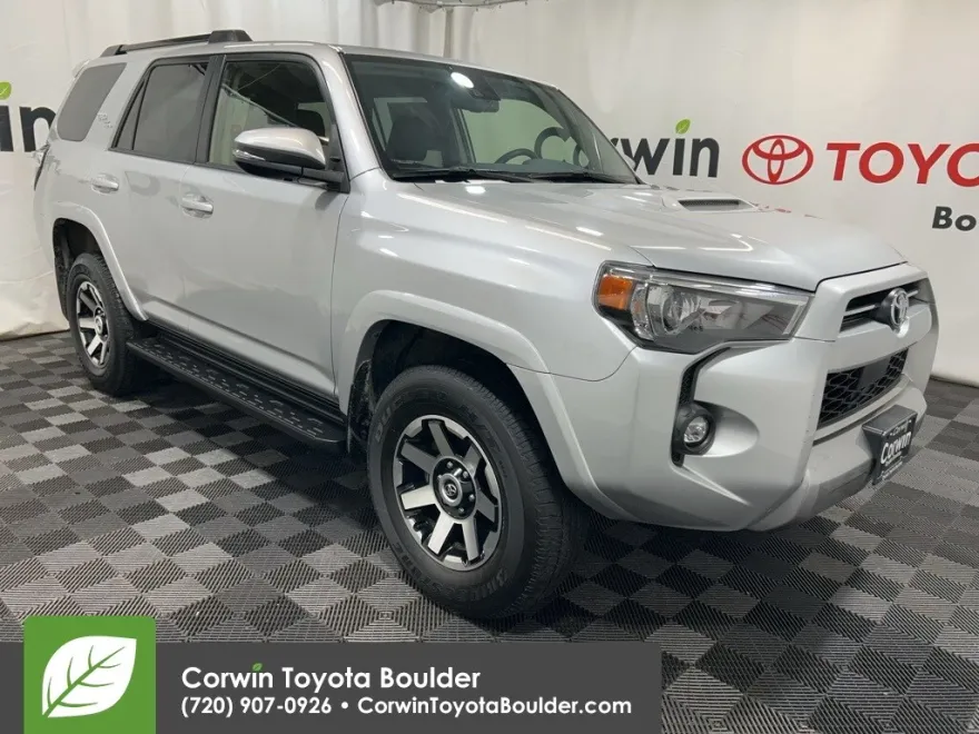 2024 Toyota 4Runner TRD Off-Road Premium photo 1