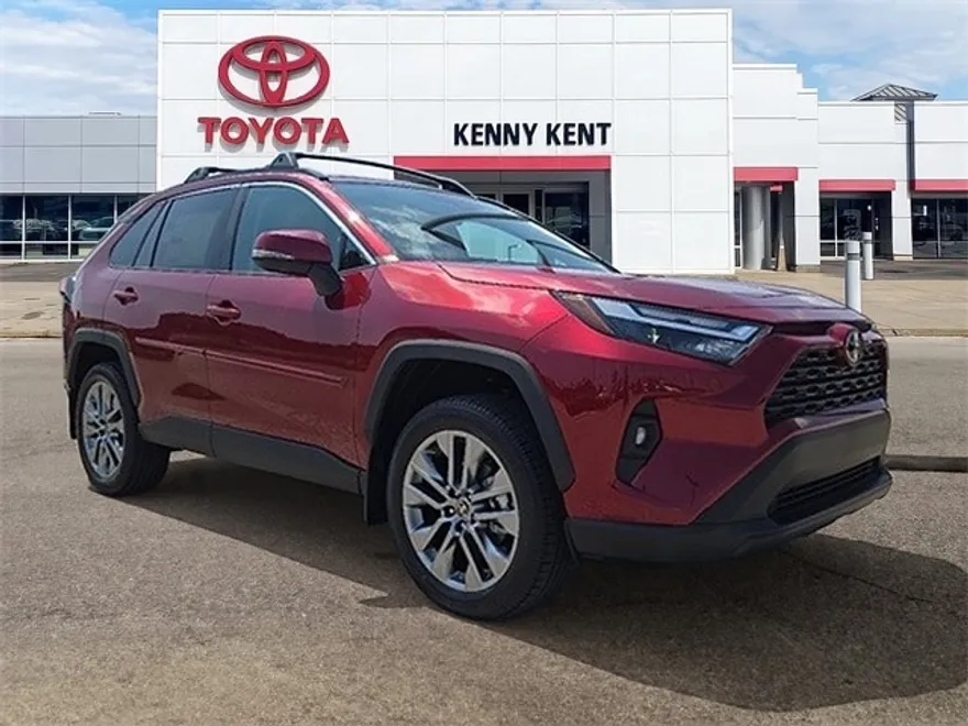 2025 Toyota RAV4 XLE Premium photo 1