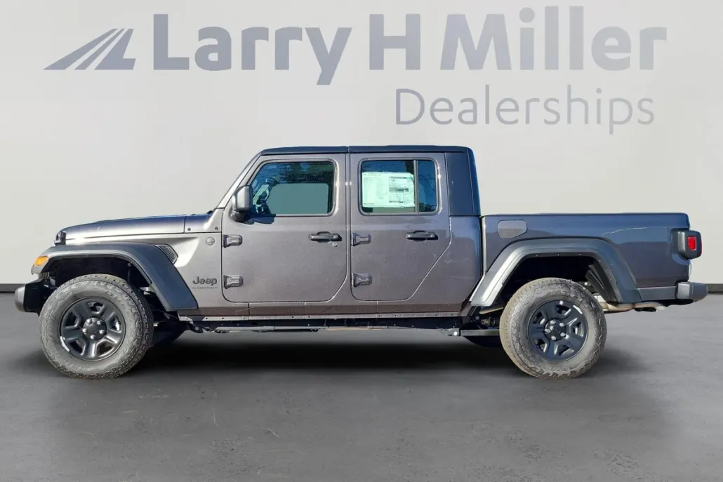 2025 Jeep Gladiator Sport photo 1