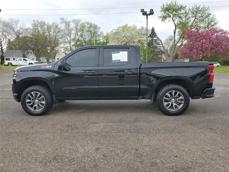 2022 Chevrolet Silverado 1500 photo 1
