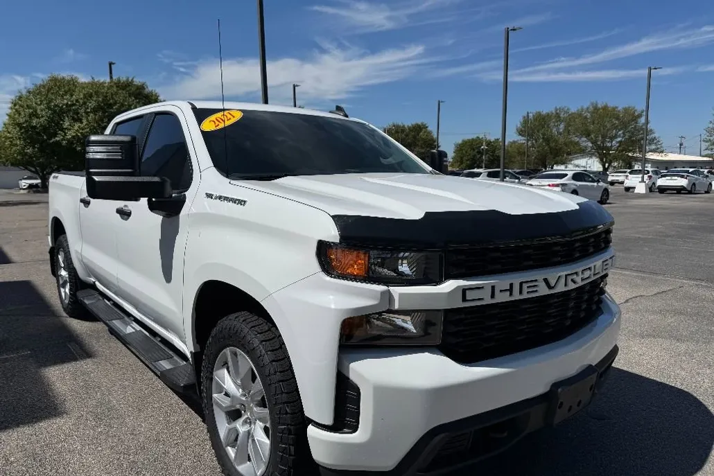 2021 Chevrolet Silverado 1500 Custom photo 1