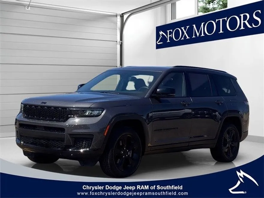 2023 Jeep Grand Cherokee Altitude photo 1