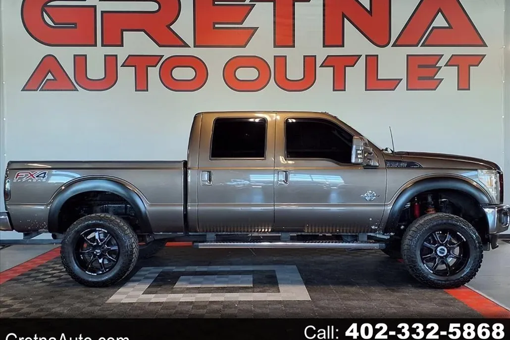 2015 Ford F-350 Lariat photo 1